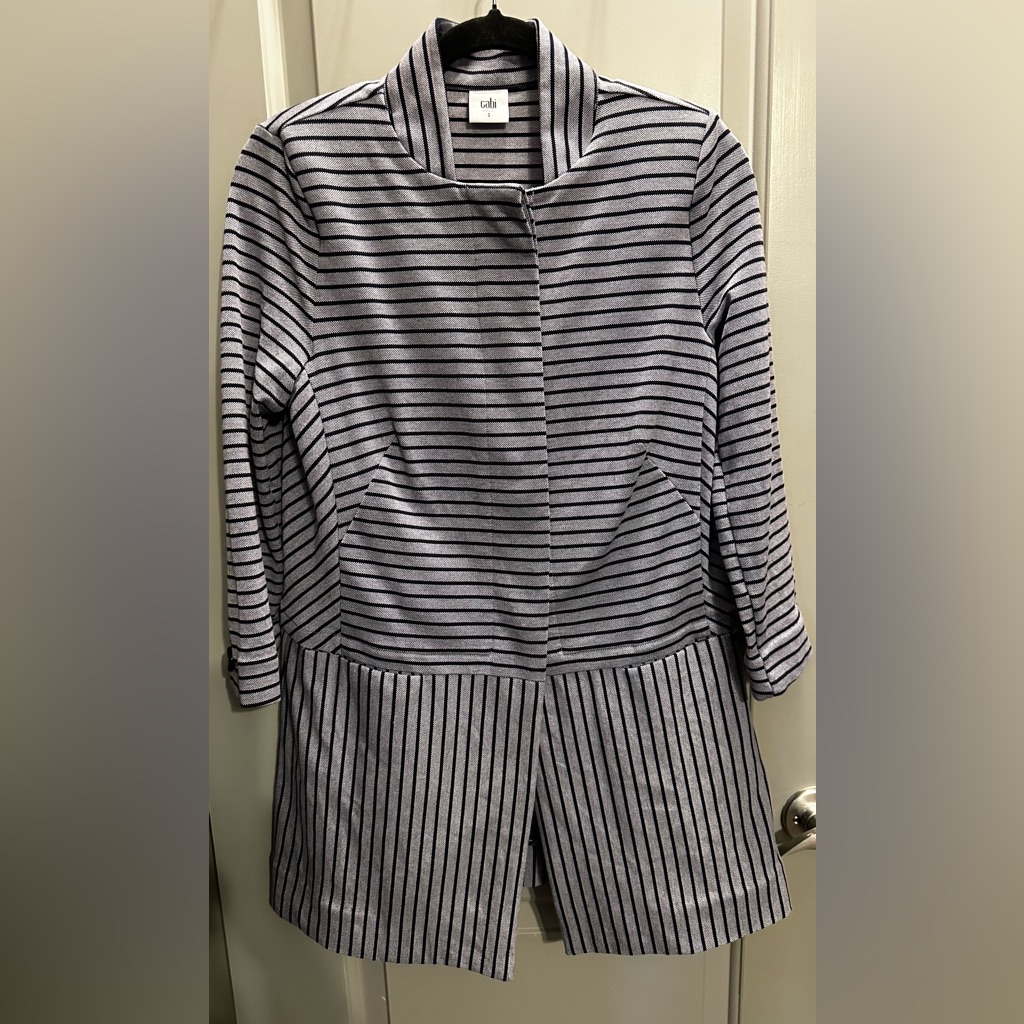 Cabi Size S Gray/Blue Car Coat/Blazer Euc